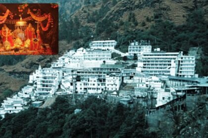 vaishno devi yatra halted due to rain temple closed for several days