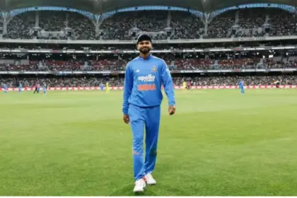 after the injury shreyas iyer got discharged from sydney hospital when is his expected return to team india