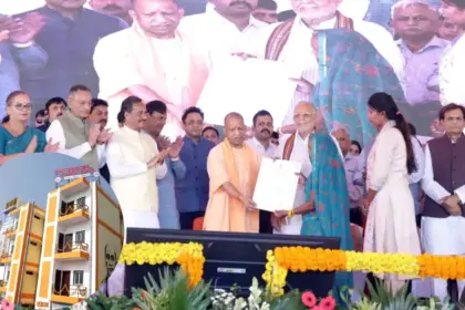 cm yogi handover flats 72 families lucknow mukhtar ansari land