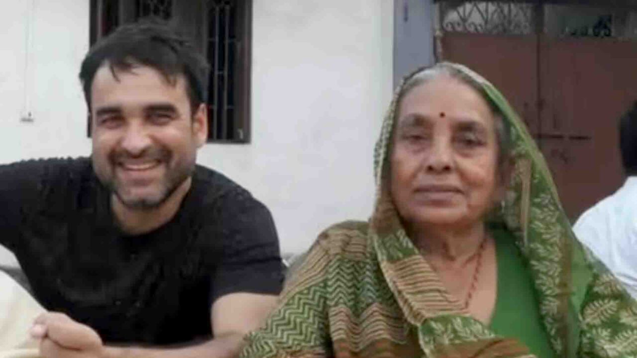 pankaj tripathi mother