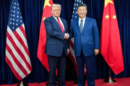 trump saw people with jinping in the meeting and said i have never seen such scared people