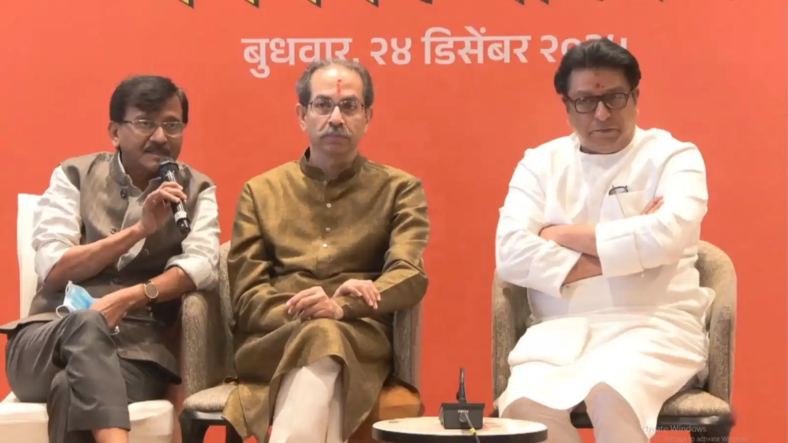 after 20 years thackeray brothers unite for elections declare our next mayor from the stage