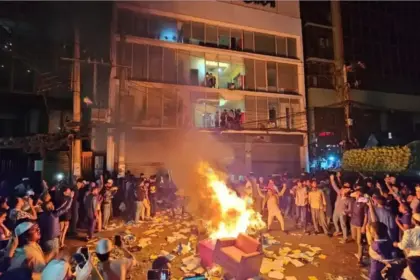 bangladesh political violence escalates indian high commission targeted in protests