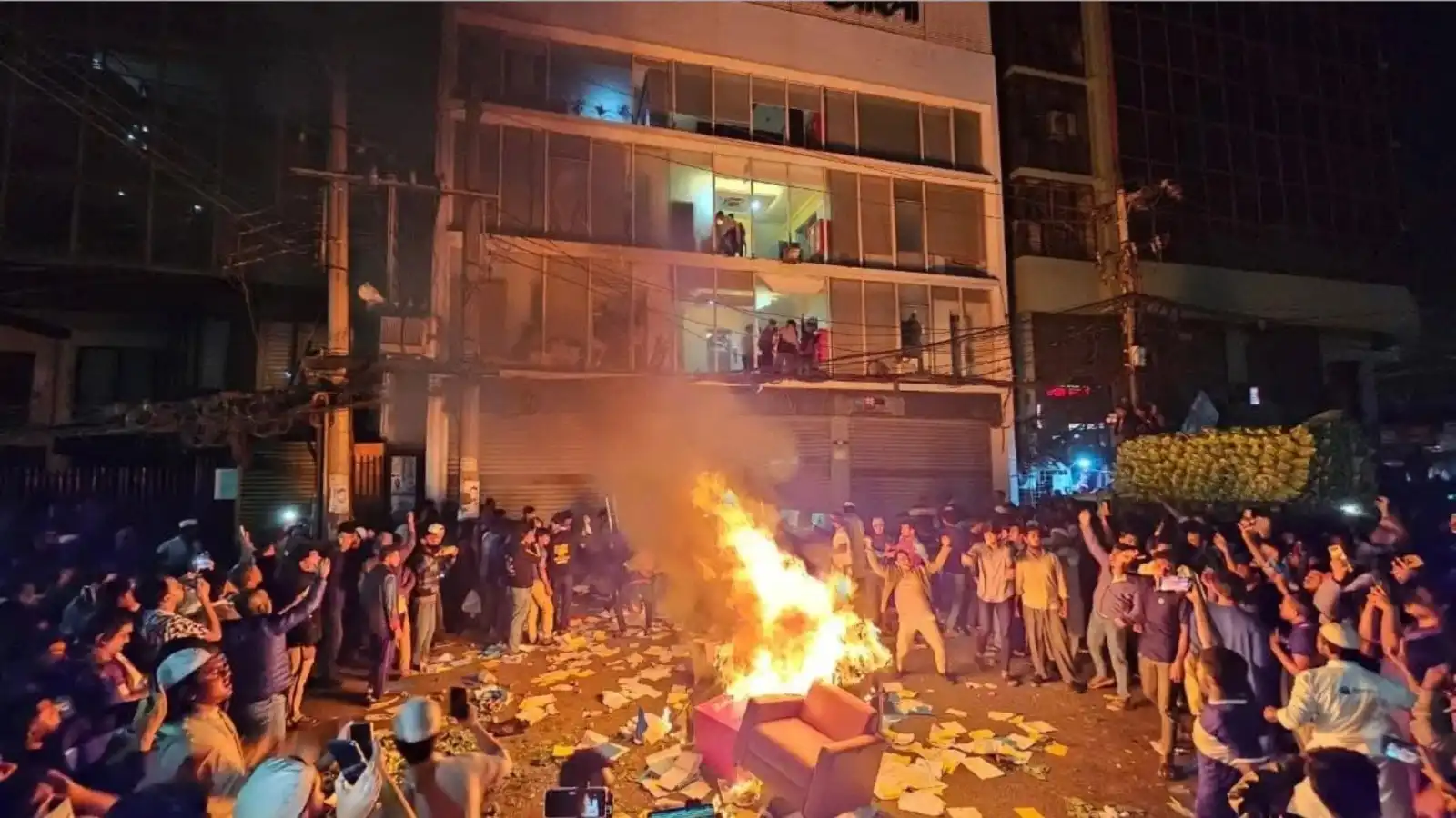 bangladesh political violence escalates indian high commission targeted in protests