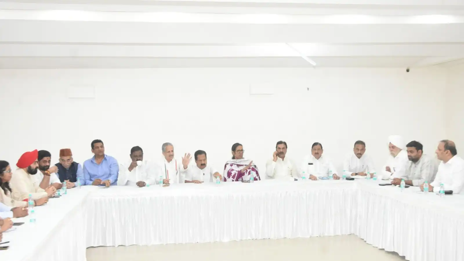 bmc elections 2026 congress to contest alone mla varsha gaikwad big statement
