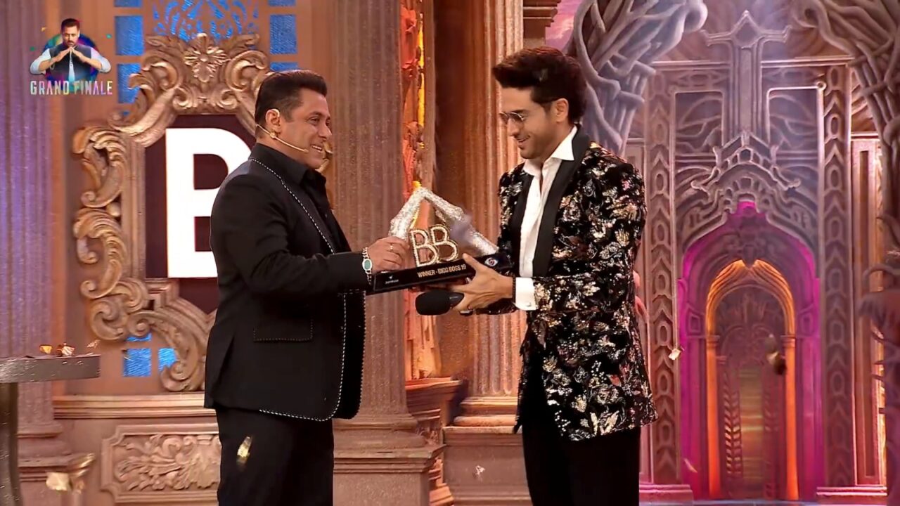 gaurva khanna bigg boss 19 winner