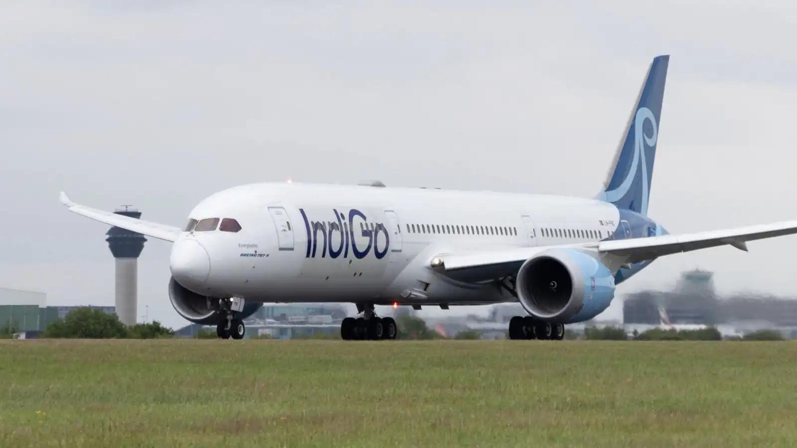 indigo flights updates delhi all flights cancelled
