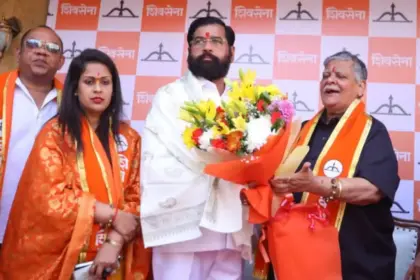 bmc election udhav thackeray setback daddu sakpal joins shiv sena with hundreds of supporters