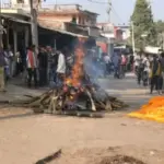 dalit family performs last rites at crossroad in bihar due to denied access