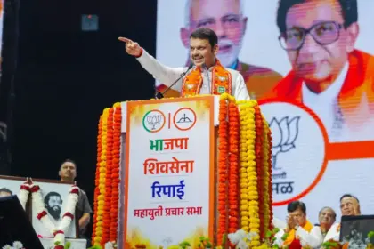fadnavis vows to deport bangladeshi infiltrators mumbai safety