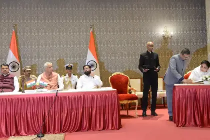 sunetra pawar sworn in as maharashtra deputy cm 1