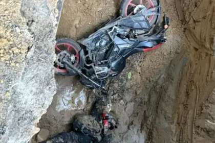 once again a pit becomes the cause of death chaos after bikers death in delhi