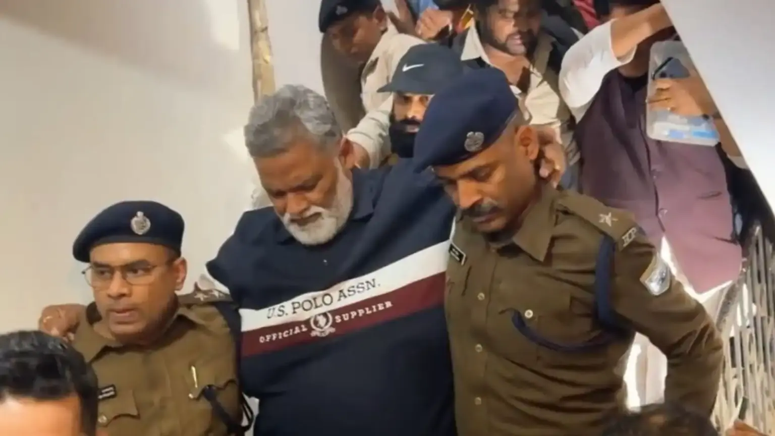 pappu yadav arrested at midnight in bihar creates drama as police arrives