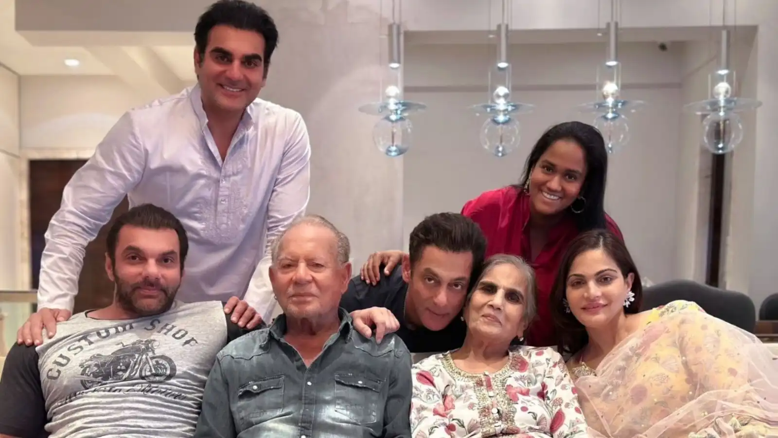 salman khan father salim khan health update lilavati hospital admitted