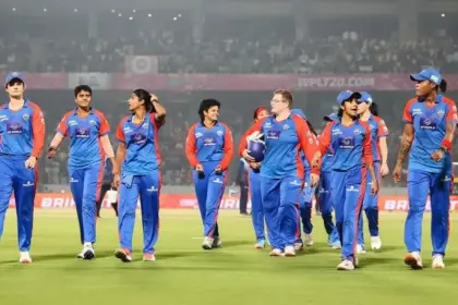 wpl 2026 delhi capitals dominant win beats gujarat giants enters final for fourth time