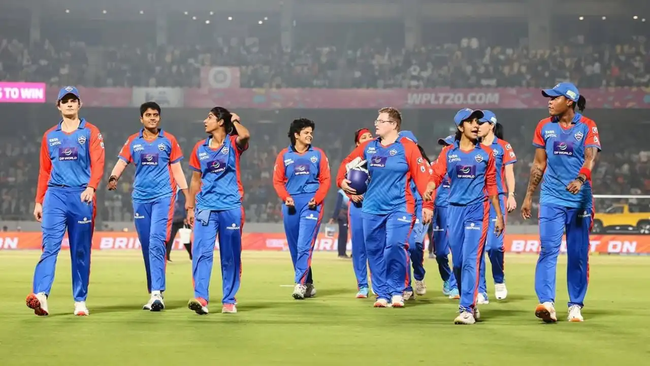 wpl 2026 delhi capitals dominant win beats gujarat giants enters final for fourth time