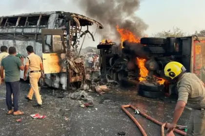 andhra pradesh bus truck accident 13 burnt alive many injured