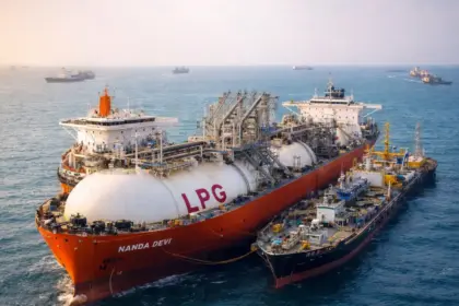 badi khabar nanda devi lpg ship 47000 ton wadinar port gujarat