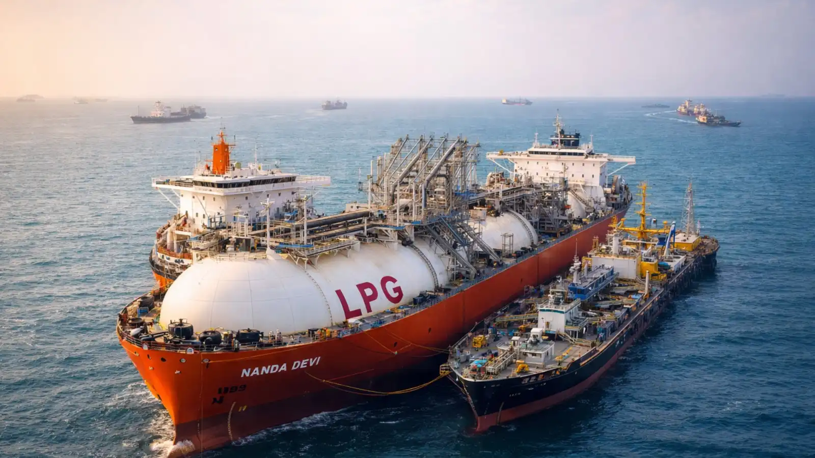 badi khabar nanda devi lpg ship 47000 ton wadinar port gujarat