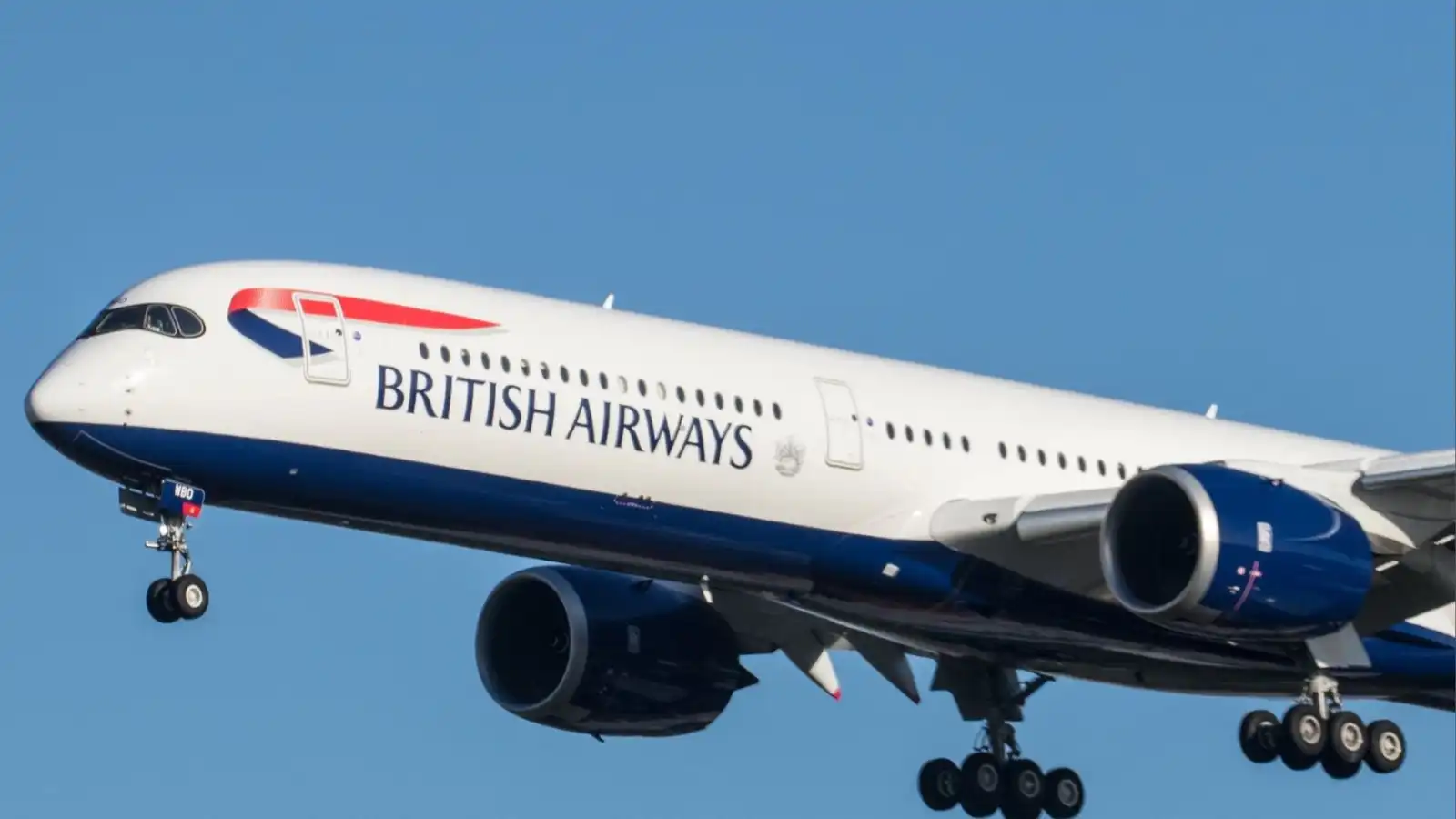 british airways plane flew 13 hours with a body onboard why pilot didnt make an emergency landing know the rules and reasons