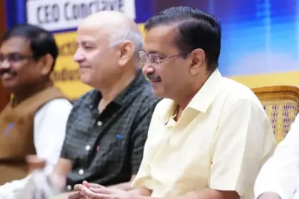 delhi liquor scam no relief for arvind kejriwal high court issues notice to 20 people including manish sisodia