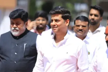 not leader of opposition but leader of vacation shrikant shinde takes a jibe at rahul gandhi