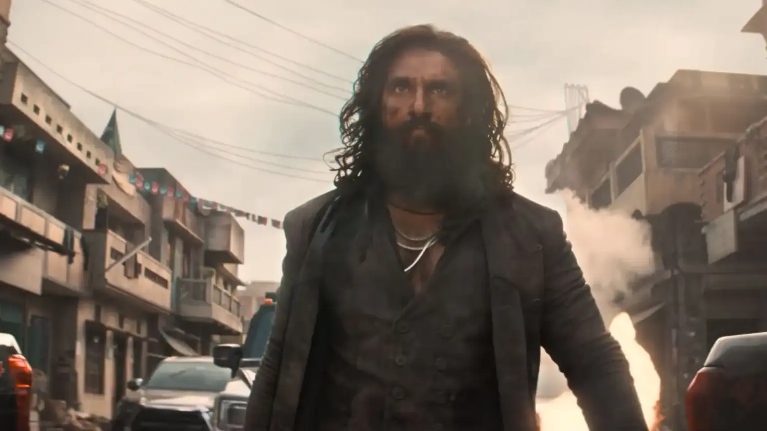 pakistani family calls dhurandhar 2 a third class film chants major iqbal zindabad outside theatre video goes viral
