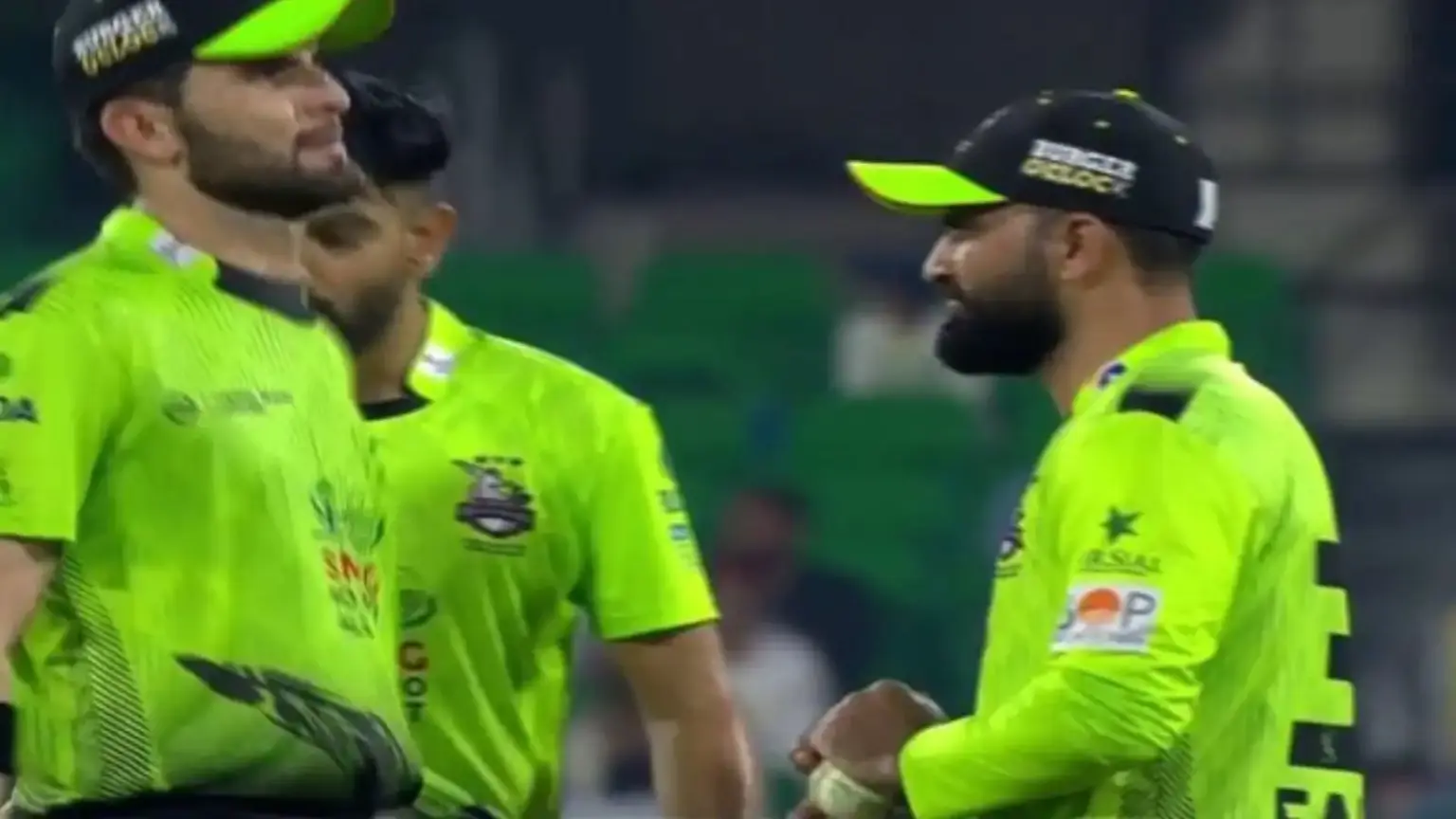 pakistans embarrassing act fakhar zaman accused of ball tampering in psl video goes viral