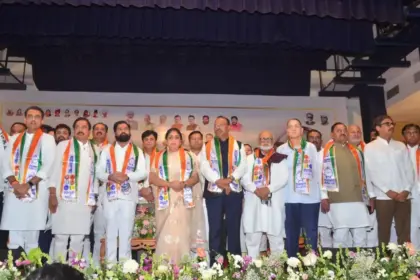 baramati bypoll sunetra pawar win likely 23 candidates withdraw congress