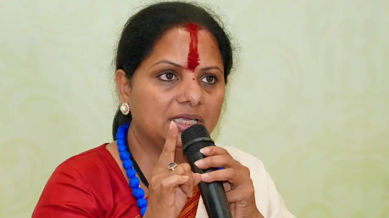 kalvakuntla kavitha new party trs split from kcr brs telangana politics