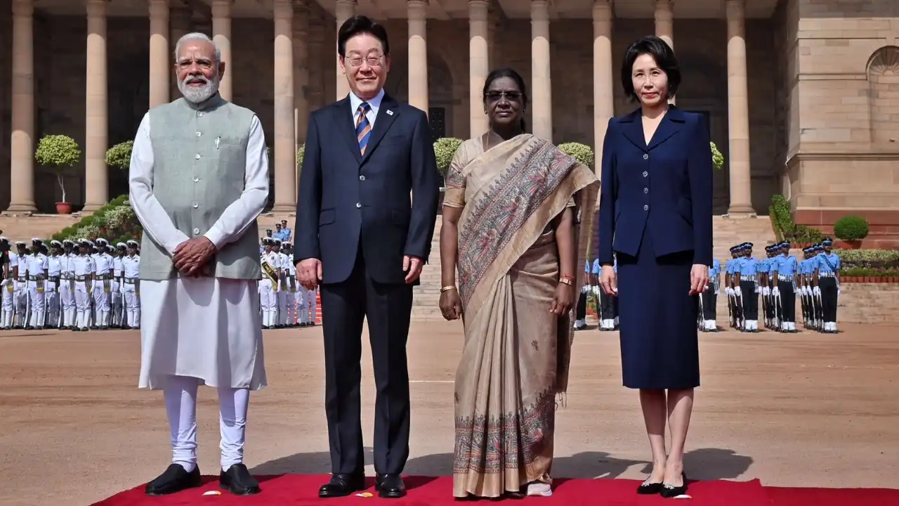 lee jae myung meets pm modi and president murmu indiasouth korea partnership gets new boost