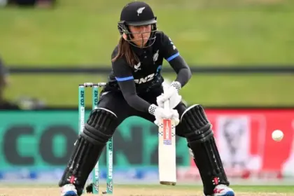 new zealand breaks team indias record becomes first team in world to chase such a big score in odi