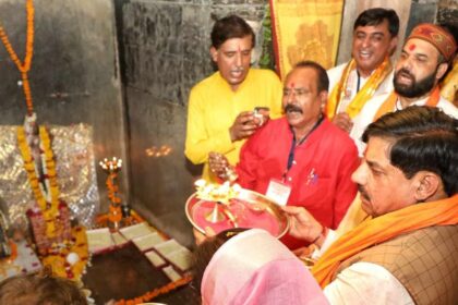 after 721 years grand adornment of maa vagdevi at bhojshala with chhappan bhog cm mohan yadav performs special worship