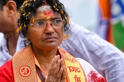didis stronghold falls in panihati rg kar victims mother ratna debnath wins by over 28000 votes