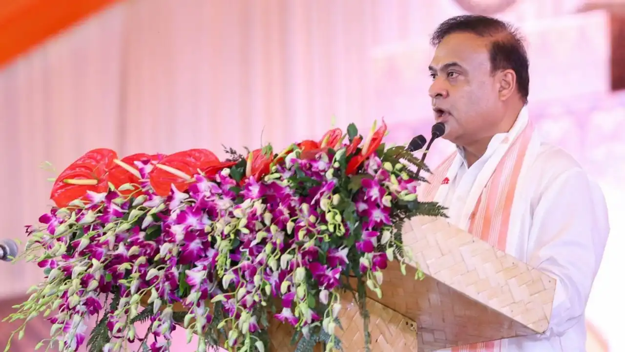 formation of new government in assam himanta biswa sarma takes oath as chief minister for second time 4 ministers also assumed charge
