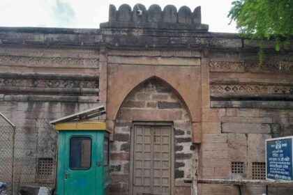 major verdict in bhojshala dispute high court declares bhojshala a temple big relief for hindu side