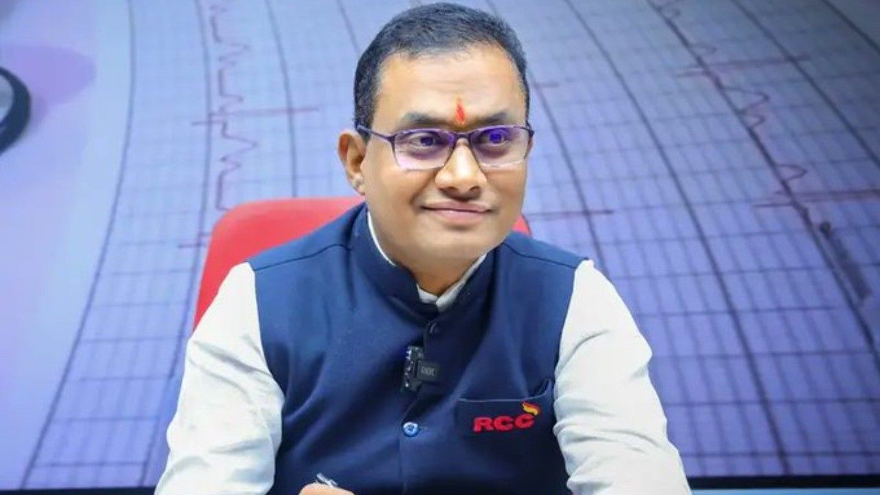 neet paper leak case accused no 10 arrested cbi nabs coaching owner professor shivraj from lat