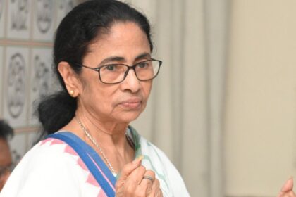 major tmc sit in at dharmatala mamata banerjee leads front against attack on abhishek banerjee